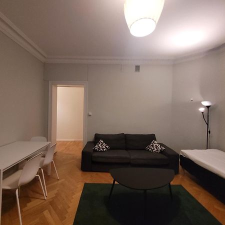 Home Inn Vmg Stockholm Bagian luar foto
