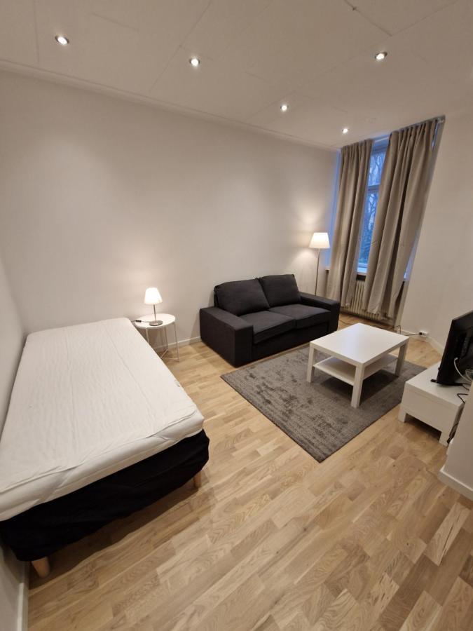 Home Inn Vmg Stockholm Bagian luar foto