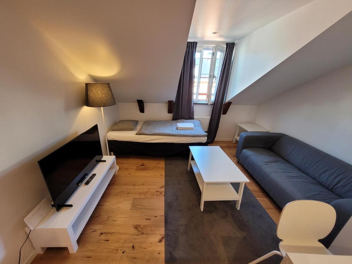 Home Inn Vmg Stockholm Bagian luar foto
